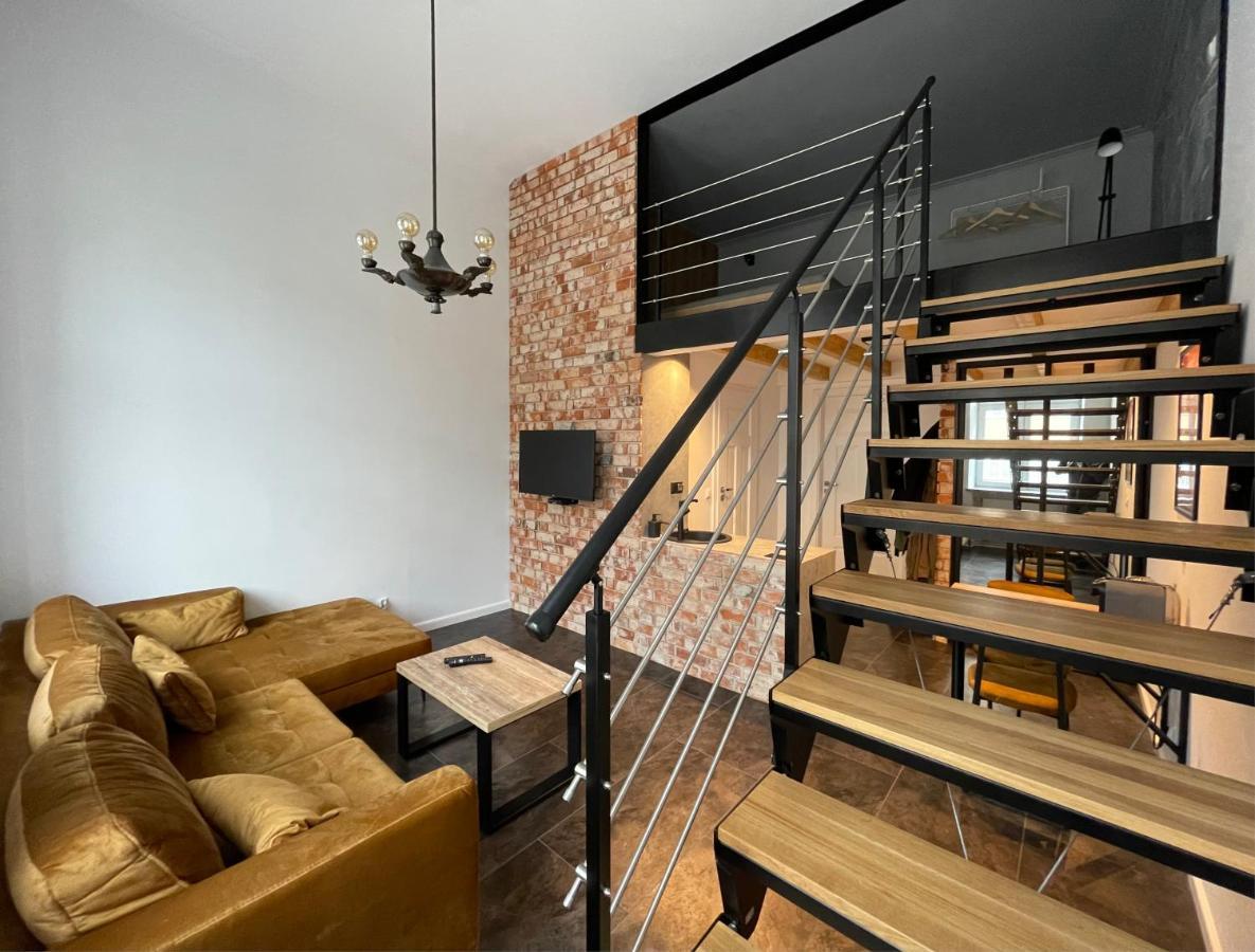 Off Side Story Apartment วูดช์ ภายนอก รูปภาพ