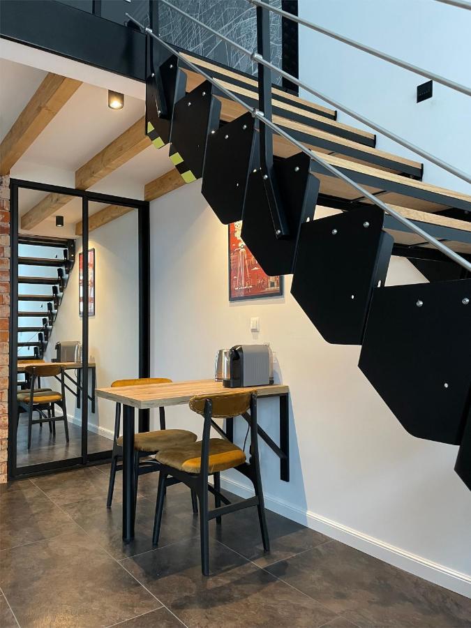 Off Side Story Apartment วูดช์ ภายนอก รูปภาพ